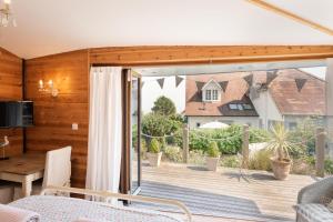 Balkón nebo terasa v ubytování The Chandlery Shack, Cosy sleeps 2 Lyme Regis + 1 fotografie