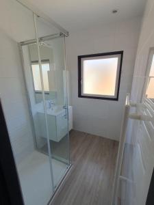 Ванная комната в Duplex T3 Hypercentre 65m²