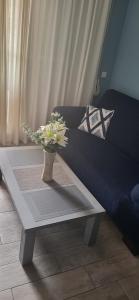 A seating area at Xeraco Beach Alma