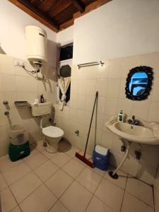 Ванная комната в Vibe Hostel