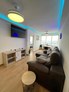 Hany apartment Tropic mar 18-C的休息区