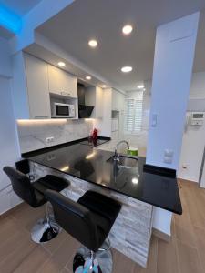 Hany apartment Tropic mar 18-C的厨房或小厨房