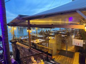 Restaurace v ubytování Bab El Mina guest house Byblos