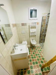 Koupelna v ubytování Musciu Ti Lammia 54 + 17 fotografií