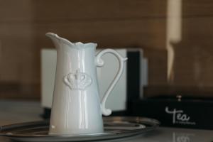 Kemudahan buat kopi dan teh di Daan Apartments