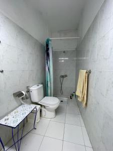 Bilik mandi di Dar Mora