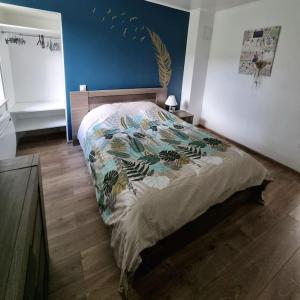 Postel nebo postele na pokoji v ubytování Appartement chaleureux 80m2