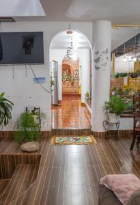 TV a/nebo společenská místnost v ubytování HOTEL LA CASONA SAN AGUSTIn