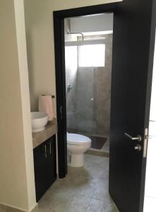 Departamento en Acapulco Diamante tesisinde bir banyo