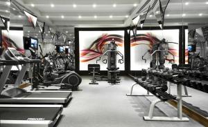 Fitness centrum a/nebo fitness zařízení v ubytování Divan Corlu