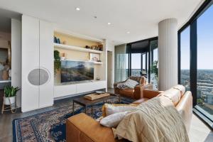Atpūtas zona naktsmītnē Executive 2-bed Apartment with Panoramic Views