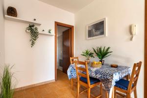 A seating area at Casa Vacanze Albarìa