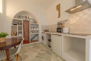 Η κουζίνα ή μικρή κουζίνα στο The Surfers Nest +32 φωτογραφίες