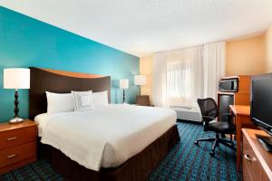 Postel nebo postele na pokoji v ubytování Fairfield Inn & Suites Midland
