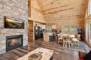 Fotografie z fotogalerie ubytování Mystic Cabin cabin v destinaci Gatlinburg + 29 fotografií