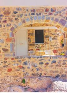 Fotografie z fotogalerie ubytování Roza Stone Studio & Suite v destinaci Goníai