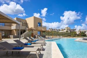 Πισίνα στο ή κοντά στο Villaggio Mare Suites