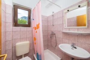 Koupelna v ubytování Apartments Palmero