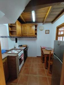 Majoituspaikan Villa Doiras keittiö tai keittotila