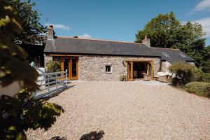 El edificio en el que está la casa vacacional