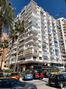 Το κτήριο όπου στεγάζεται  το διαμέρισμα +6 φωτογραφίες