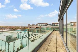 a view from the balcony of a building at Elegant & Luxury 2BD Penthouse in London Fulham in London