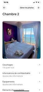 1 dormitorio con 1 cama y vistas al océano en PARADIS exceptionnel surplombant la MER- accès direct plage/ 8 Pers. en Carry-le-Rouet