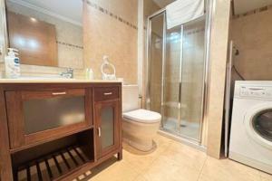Luxury Suite Premium Heart Vigo tesisinde bir banyo