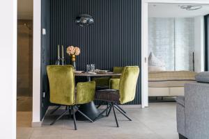 Гостиная зона в Skyline Blick Frankfurt - Nahe Messe +13 фотографий