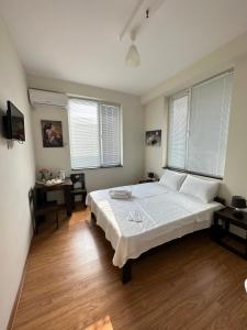 Katil atau katil-katil dalam bilik di Guest House Memo at the center of kutaisi
