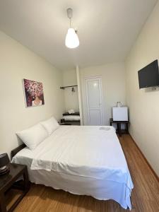 Katil atau katil-katil dalam bilik di Guest House Memo at the center of kutaisi