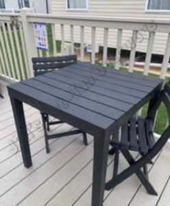 En balkon eller terrasse på JEMs Hot-Tub Getaways 8 berth at Tattershall Lakes