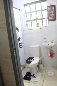 Koupelna v ubytování Edenville Studio Apartment Ongata Rongai