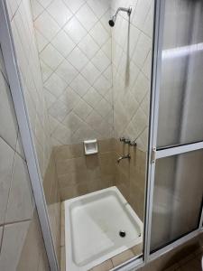 Et badeværelse på Hotel Confianza I