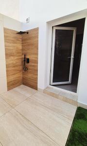 Zdjęcie z galerii obiektu Cozy Chalet - playa a 200m w mieście Chiclana de la Frontera