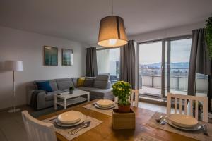Posezení v ubytování Apartview Bukowa III by Rent like home + 37 fotografií