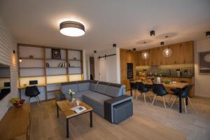 Kuchyň nebo kuchyňský kout v ubytování Apartview Bukowa III by Rent like home