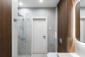 Φωτογραφία από το άλμπουμ του Spacious luxury apt w/river view/terrace Paupys στο Βίλνιους