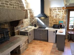 מטבח או מטבחון ב-Romantic Cottage