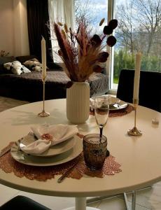 Modern Studio with Lake View near Zurich的酒水