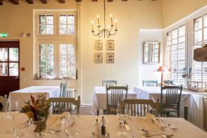 Restaurace v ubytování Le Champ des Oiseaux Hôtel & Spa