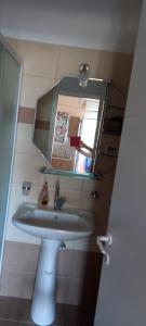 Kúpeľňa v ubytovaní Ktima Develekou + 37 fotografií