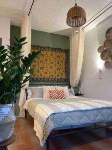 Postel nebo postele na pokoji v ubytování Cozy studio apartment