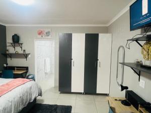 Billede fra billedgalleriet på N and J place i Kimberley