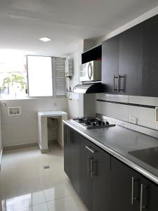 Imagen de la galería de APARTAESTUDIOS Laureles Medellín, en Medellín
