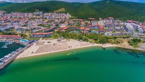 an aerial view of a beach in a resort at Marina Apartments St. Vlas in Sveti Vlas