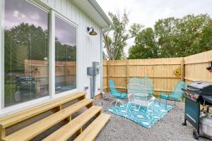 Fotografie z fotogalerie ubytování The Chicken Coop v destinaci Troy