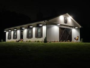 Fotografie z fotogalerie ubytování The Chicken Coop v destinaci Troy