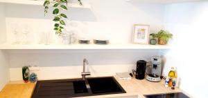 Galeriebild der Unterkunft Peaceful & Central located apartment close to the nature reserve / Panne A Cote in De Panne