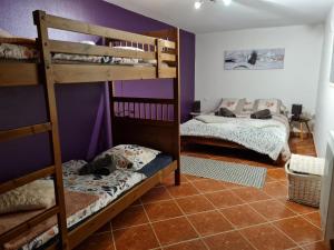 L occitane emeletes ágyai egy szobában